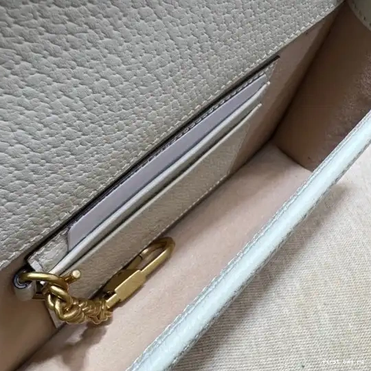 Firstbag ru with Gucci mini bamboo Diana bag 0523